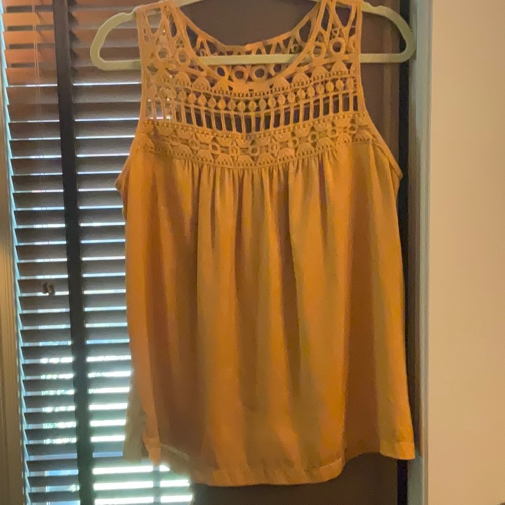 Women's Yellow gold crocheted flowing top.  Beautiful feel and look.